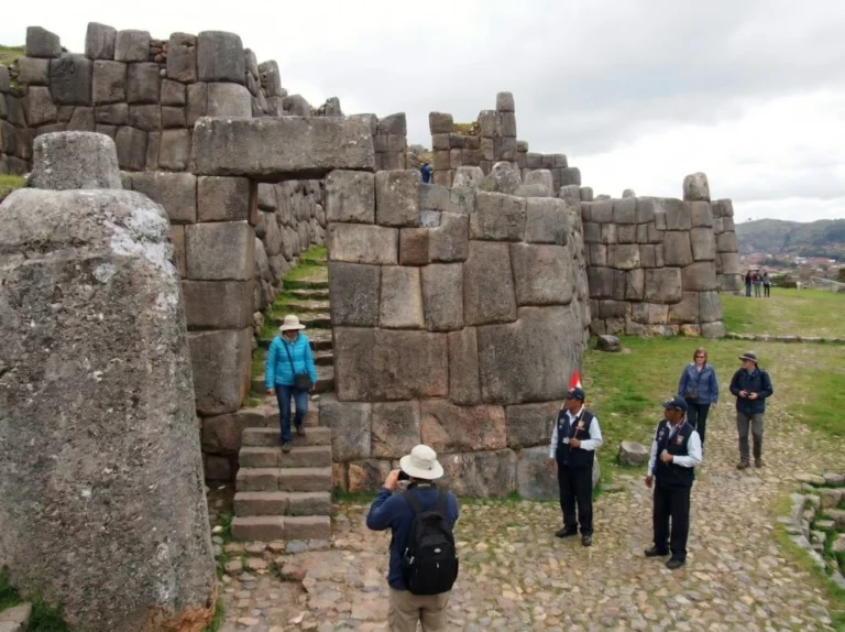 sacsayhuaman